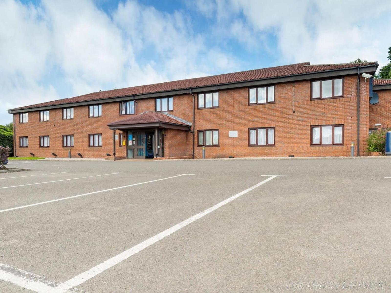 Go2 Dundee Camperdown Hotel Free Car Park Exterior photo